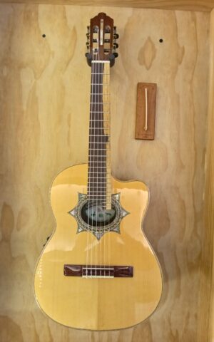 Requinto Electroacustico Curvo Español