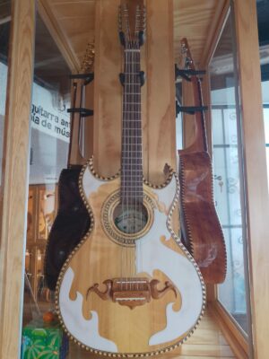 Bajo Quinto